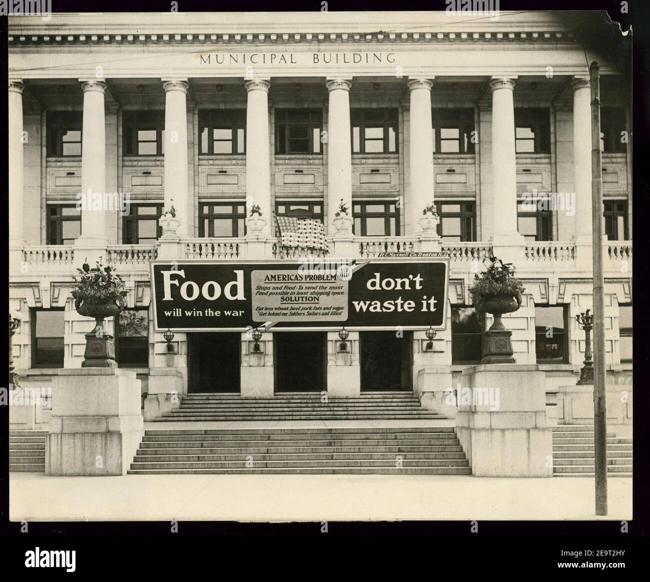 Städtische Gebäude, Trenton, New Jersey, das erste mit Zeichen der US-Lebensmittelbehörde ausgestattet sein. Stockfoto