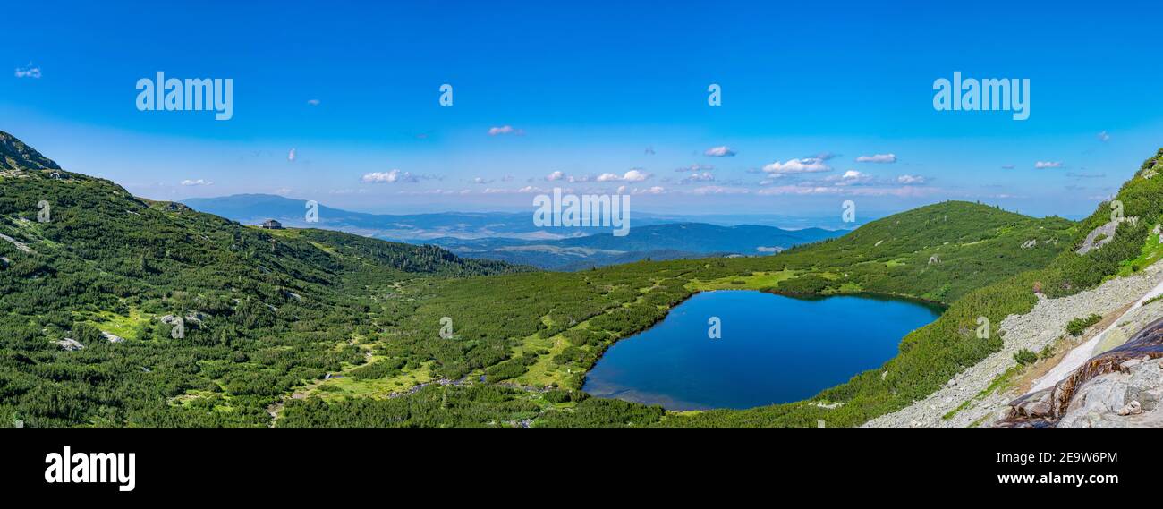 Der untere See, einer der sieben rila Seen in Bulgarien Stockfoto