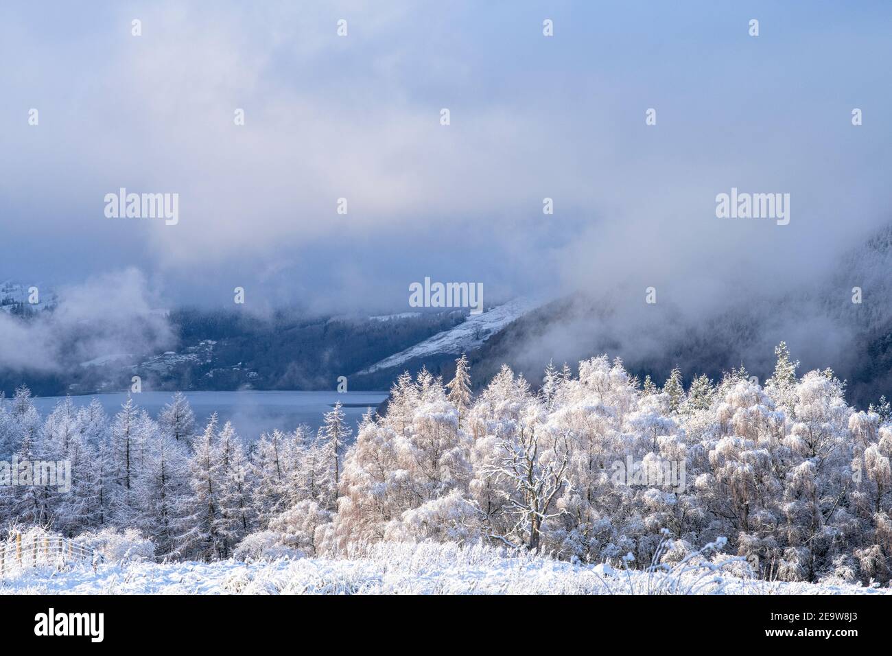 Loch Tay im Winter, Schottland Stockfoto