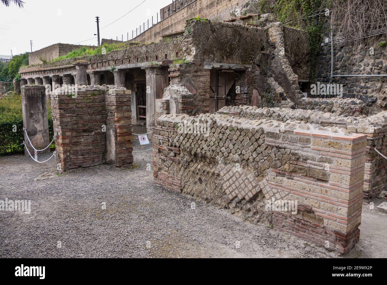 Herculaneum Ruinen, alte römische Fischerstadt begraben durch den Ausbruch des Vesuv in AD 79, begraben unter vulkanischer Asche & erhalten fast intakt. Stockfoto