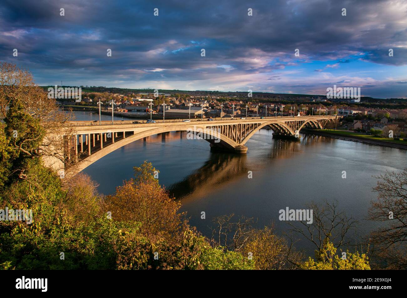 Die Royal Tweed Bridge in Berwick upon Tweed, die zwischen 1928 und den frühen 80er Jahren die Great North Road (A1) trug Stockfoto