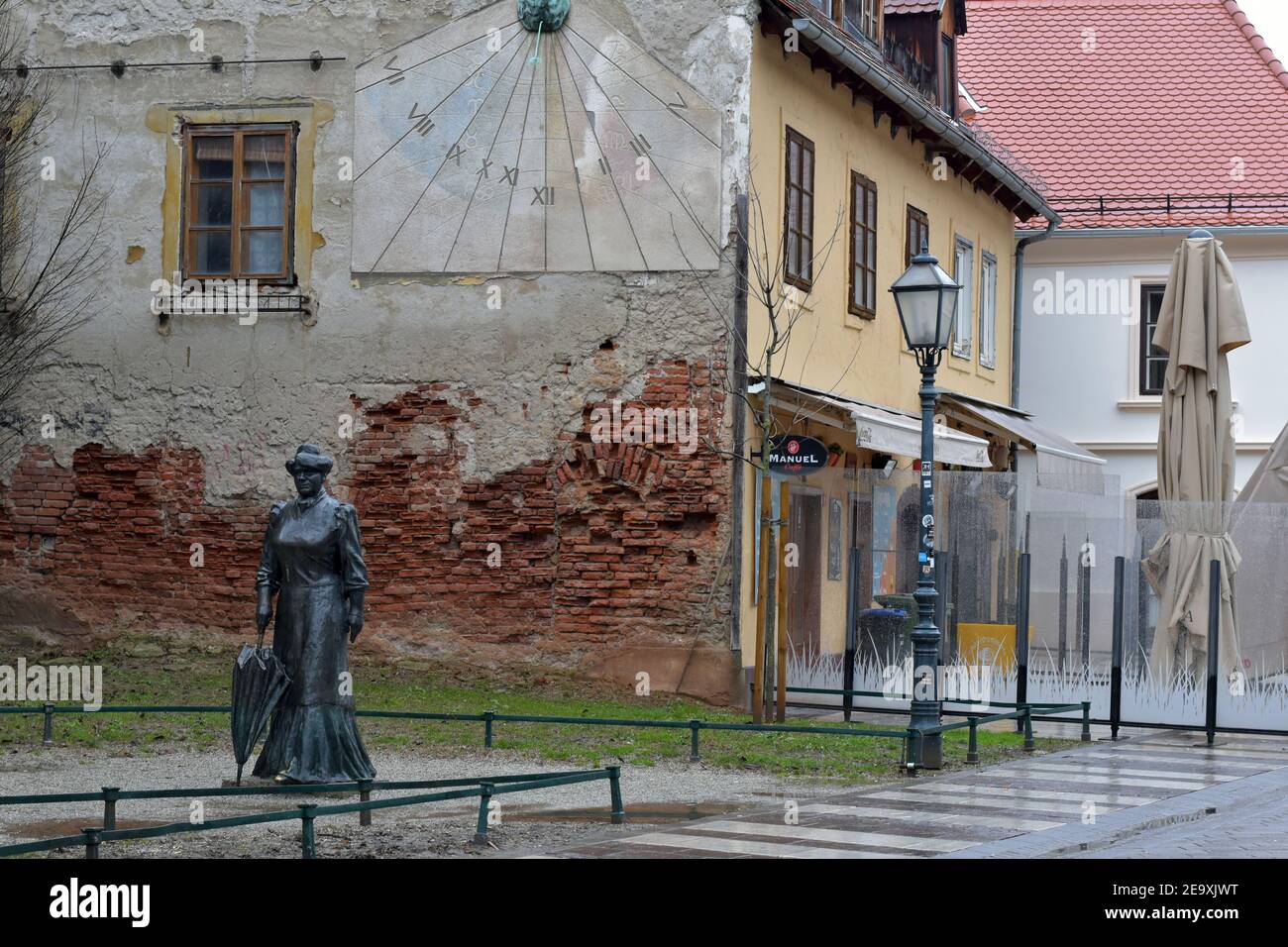Marija Juric Zagorka Statue in der Tkalciceva Straße in Zagreb, Kroatien Stockfoto