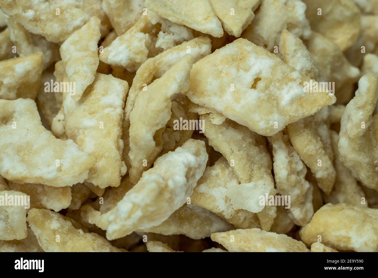 Verkauf von Street Sweet Food, dass verschiedene Arten von traditionellen lokalen nimki, süß, nameken und herzhafte Snacks etc. Stockfoto