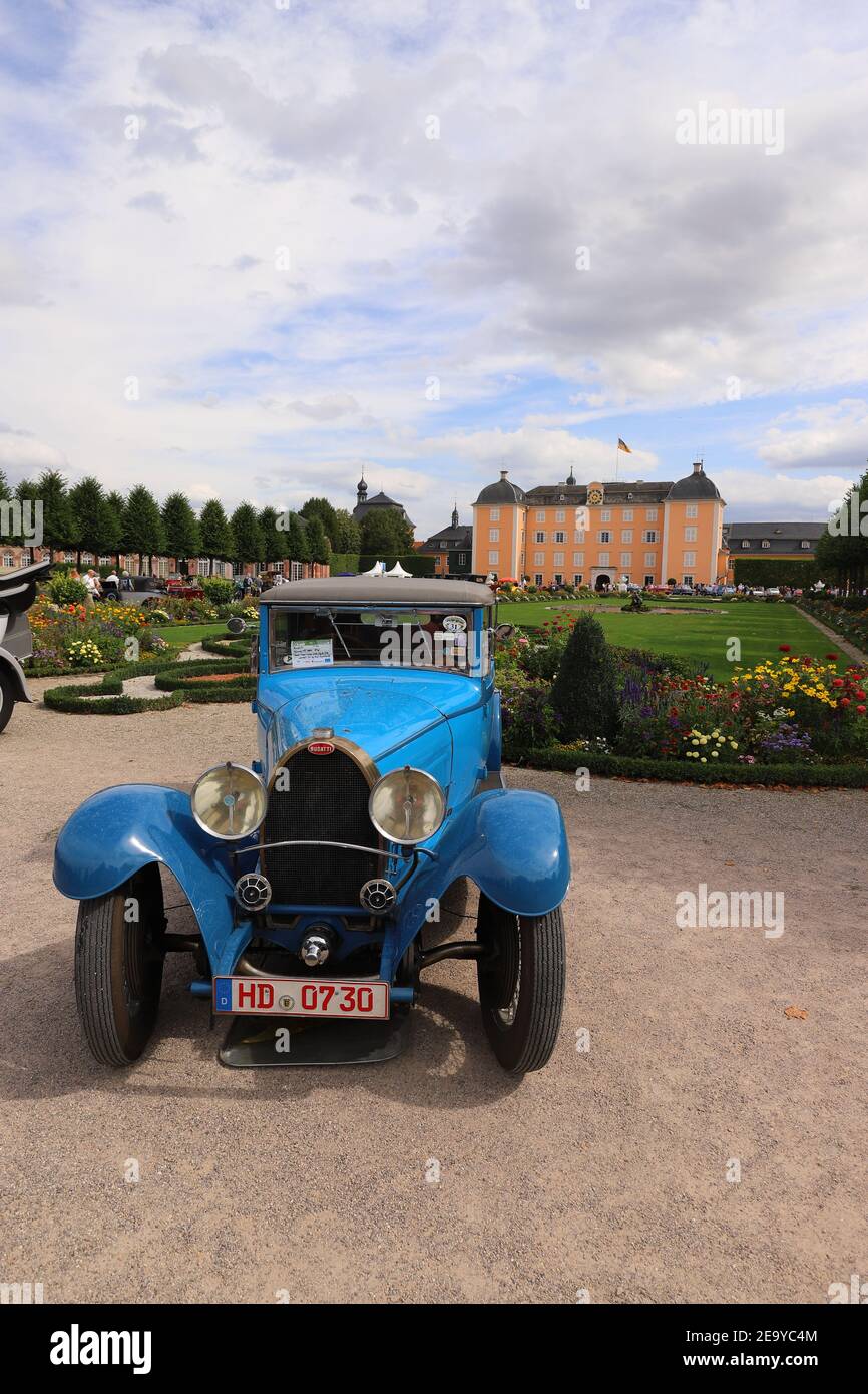 DEUTSCHLAND, SCHWETZINGEN - 01. SEPTEMBER 2019: Bugatti T44 von 1929 auf der 15 ausgestellt. Intern. Concours d'Elegance Automobile – KLASSISCHE GALA Stockfoto