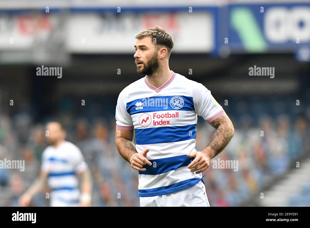 LONDON, ENGLAND. FEB 6th: Charlie Austin von QPR während des Sky Bet Championship Spiels zwischen Queens Park Rangers und Blackburn Rovers im Loftus Road Stadium, London am Samstag, 6th. Februar 2021. (Kredit: Ivan Yordanov, MI Nachrichten) Kredit: MI Nachrichten & Sport /Alamy Live Nachrichten Stockfoto