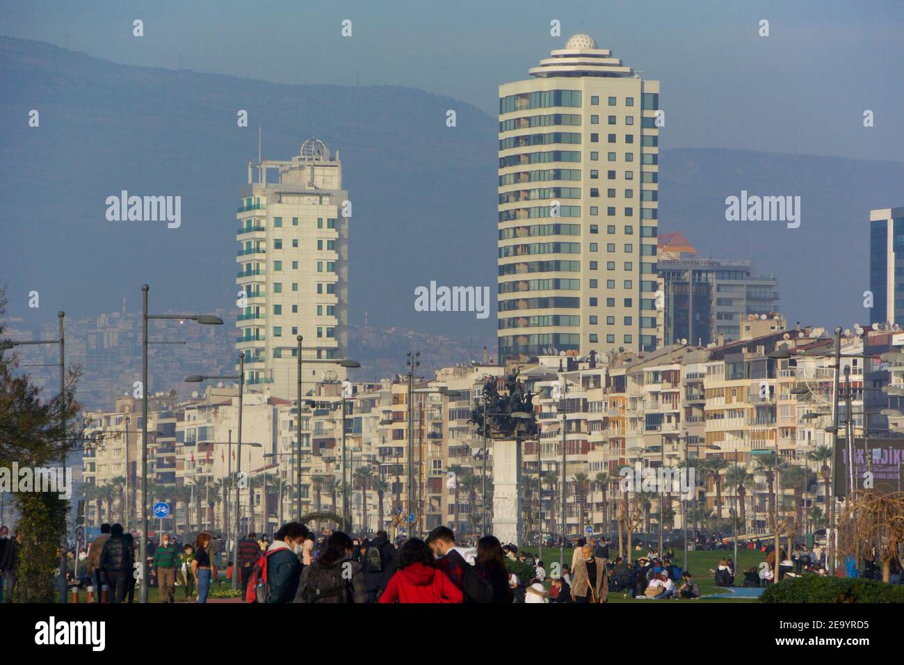 Strandpromenade Alsancak, Izmir, Türkei Stockfoto