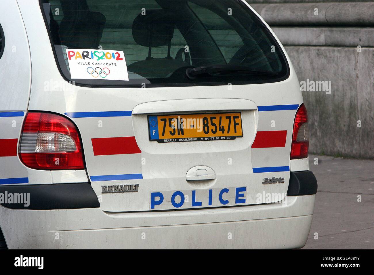 Die Kampagne der Stadt Paris für die Organisation des Logos der Olympischen Spiele 2012, in Paris, Frankreich, am 8. März 2005. Foto von Mousse/ABACA. Stockfoto