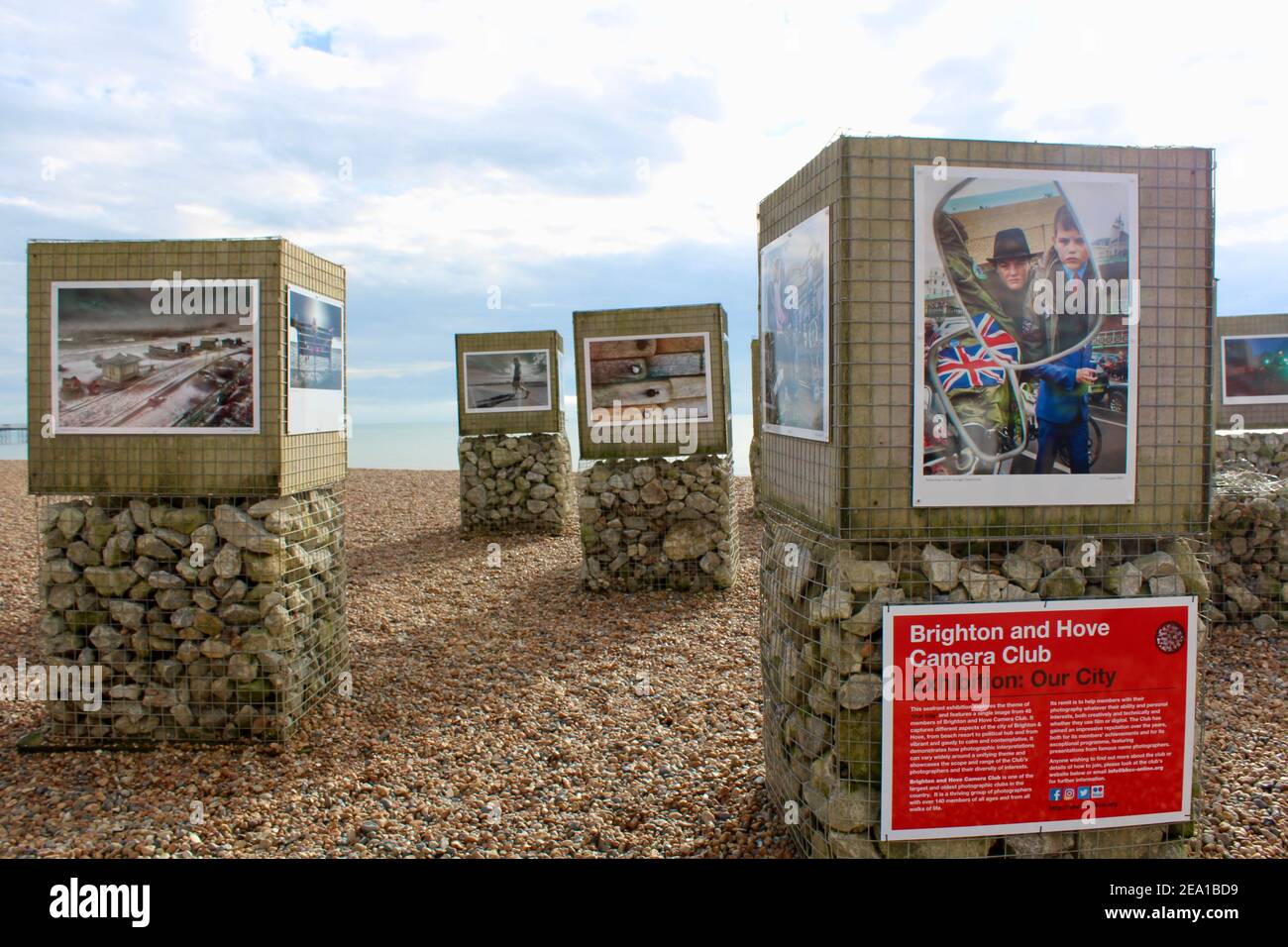 Brighton Camera Club Ausstellung an der Strandpromenade in Brighton, England Stockfoto