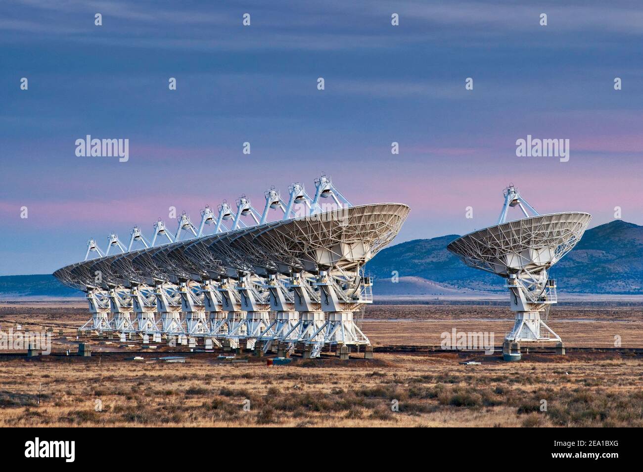 Antennen des Very Large Array Radio Telescope (VLA), einem Radioastronomik-Observatorium in der Plains of San Agustin, in der Nähe von Datil, New Mexico, USA Stockfoto