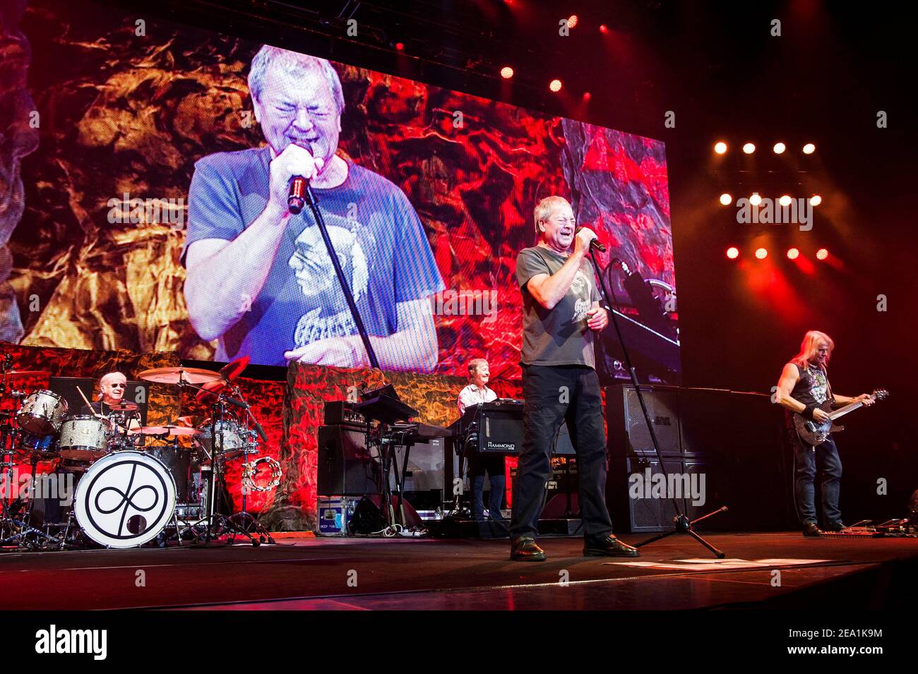 Deep Purple treten live auf der Bühne der O2 Arena Greenwich, London. Stockfoto