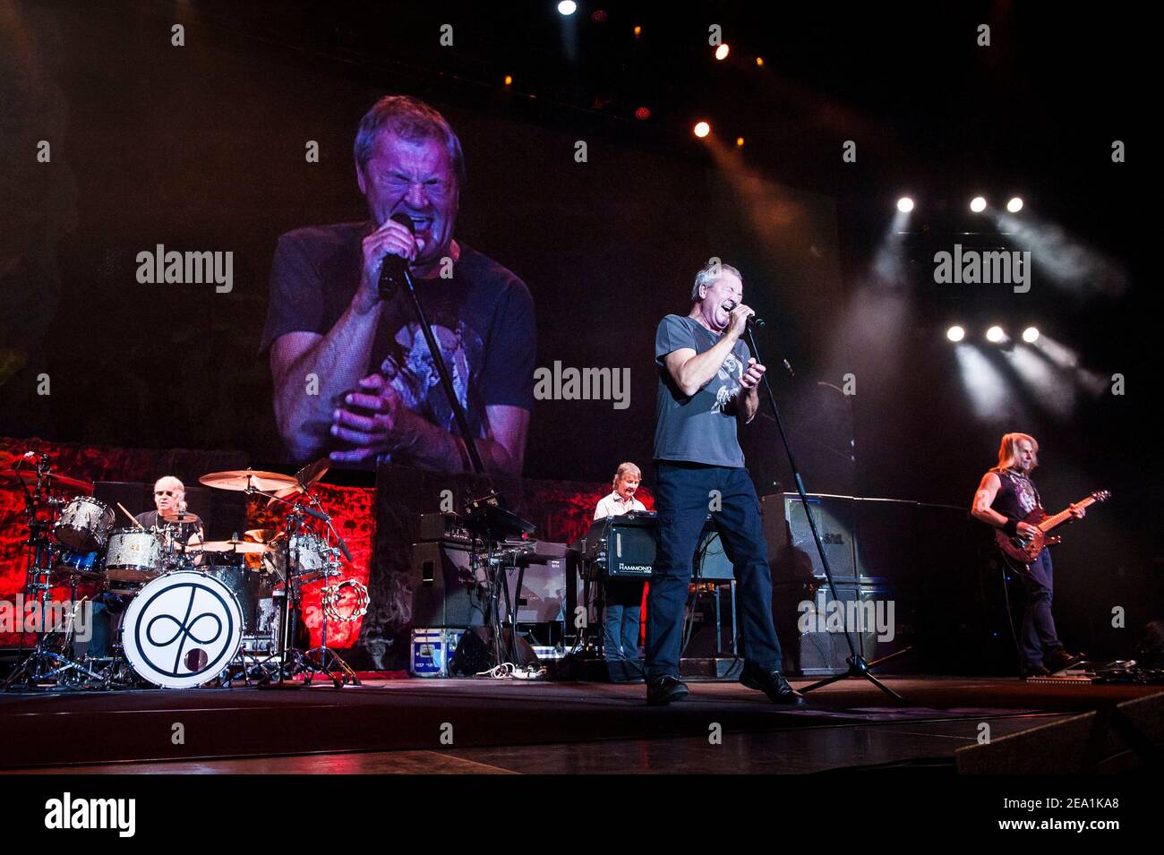 Deep Purple treten live auf der Bühne der O2 Arena Greenwich, London. Stockfoto