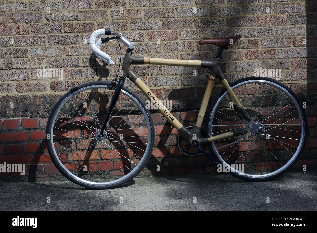 Bambus fahrrad -Fotos und -Bildmaterial in hoher Auflsung  Alamy