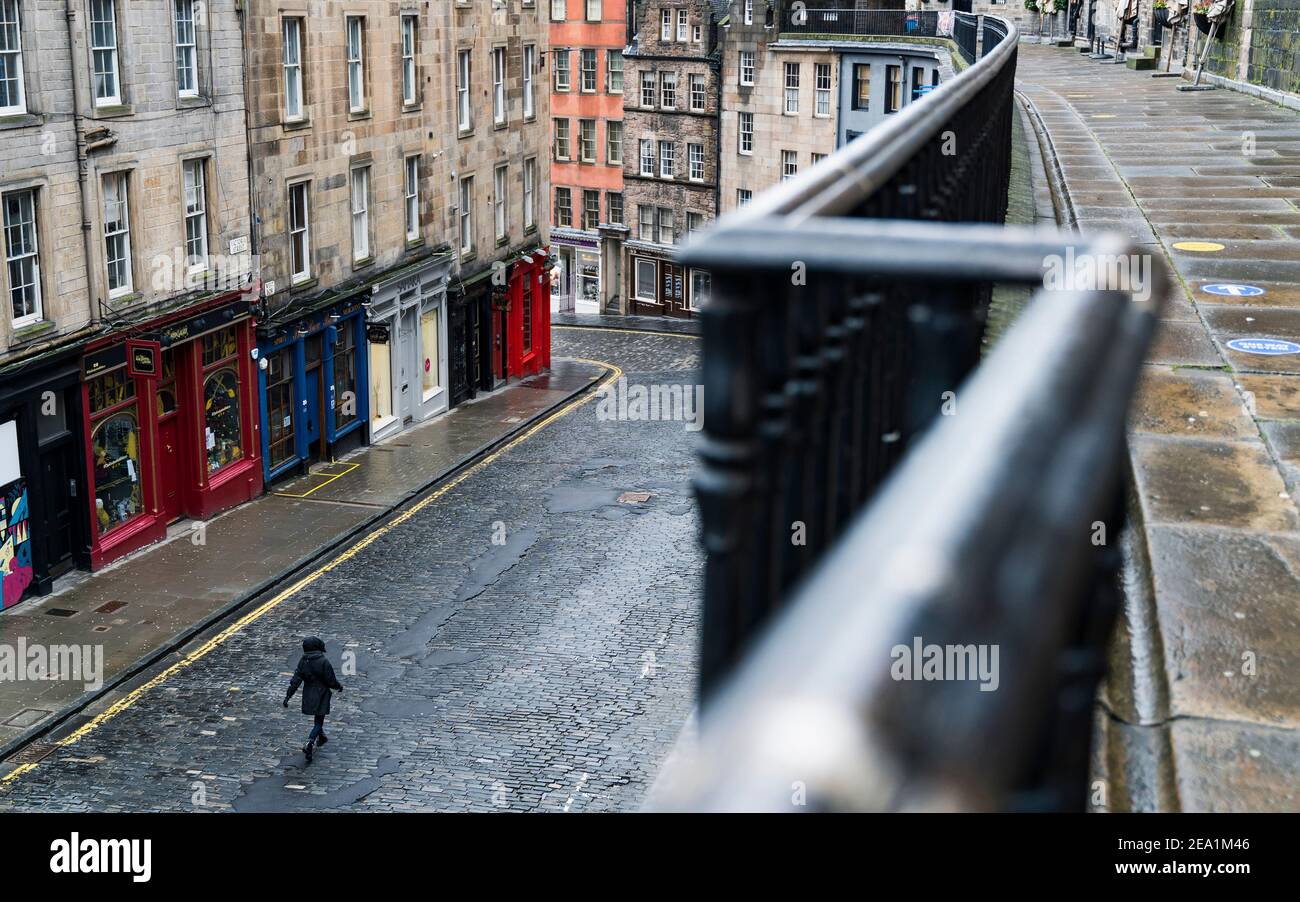 Victoria Street, Edinburgh Old Town. 6. Februar 2021.Leere Straße während der covid-19-Sperre, Schottland, Großbritannien Stockfoto