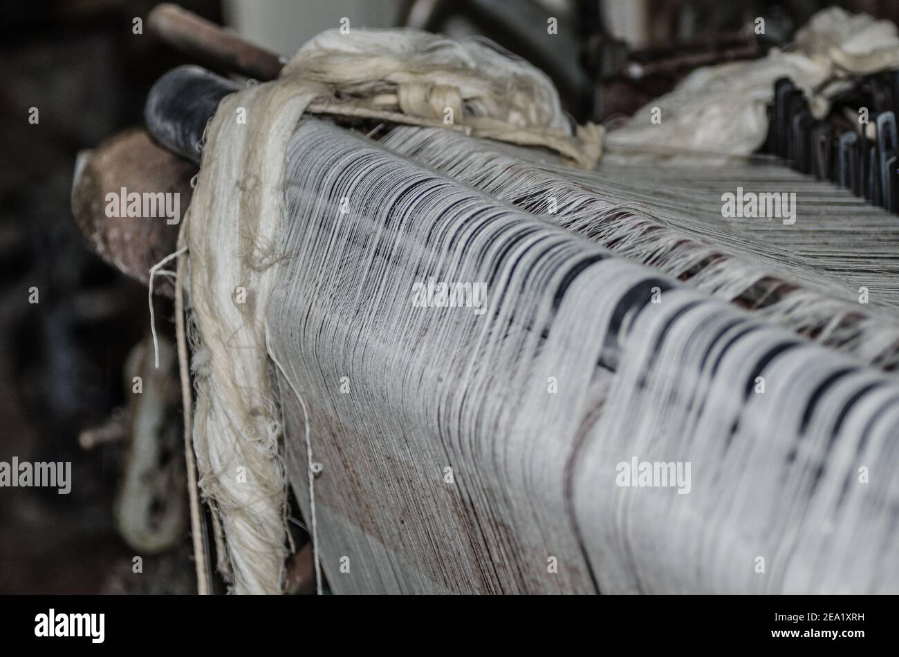 Garnspan auf alter Maschine Stockfoto