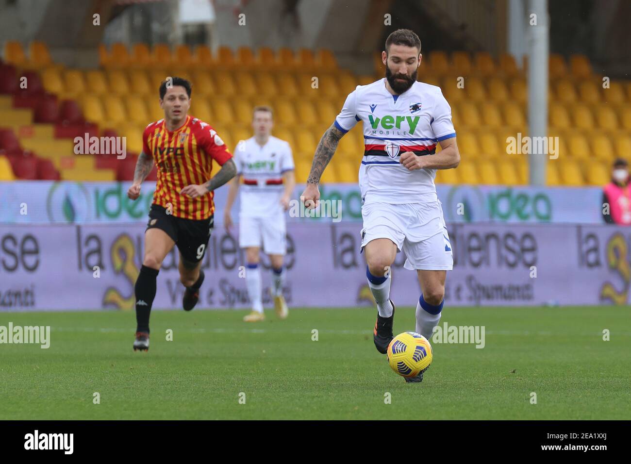 Benevento, Italien. Februar 2021, 7th. Lorenzo Tonelli (UC Sampdoria) während der Serie A Fußballspiel zwischen Benevento - Sampdoria, Stadio Ciro Vigorito am 07. Februar 2021 in Benevento Italien/LiveMedia Credit: Emmanuele Mastrodonato/LPS/ZUMA Wire/Alamy Live News Stockfoto