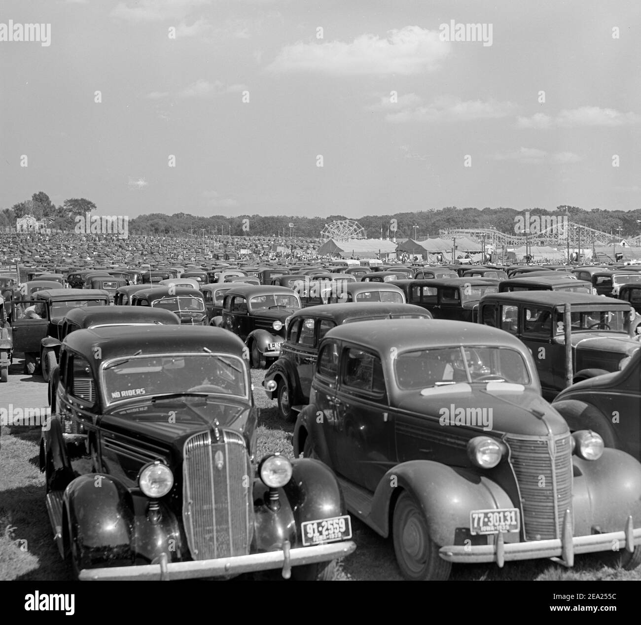 Parkplatz an der Iowa State Fair. Des Moines, Iowa, September 1939 Stockfoto