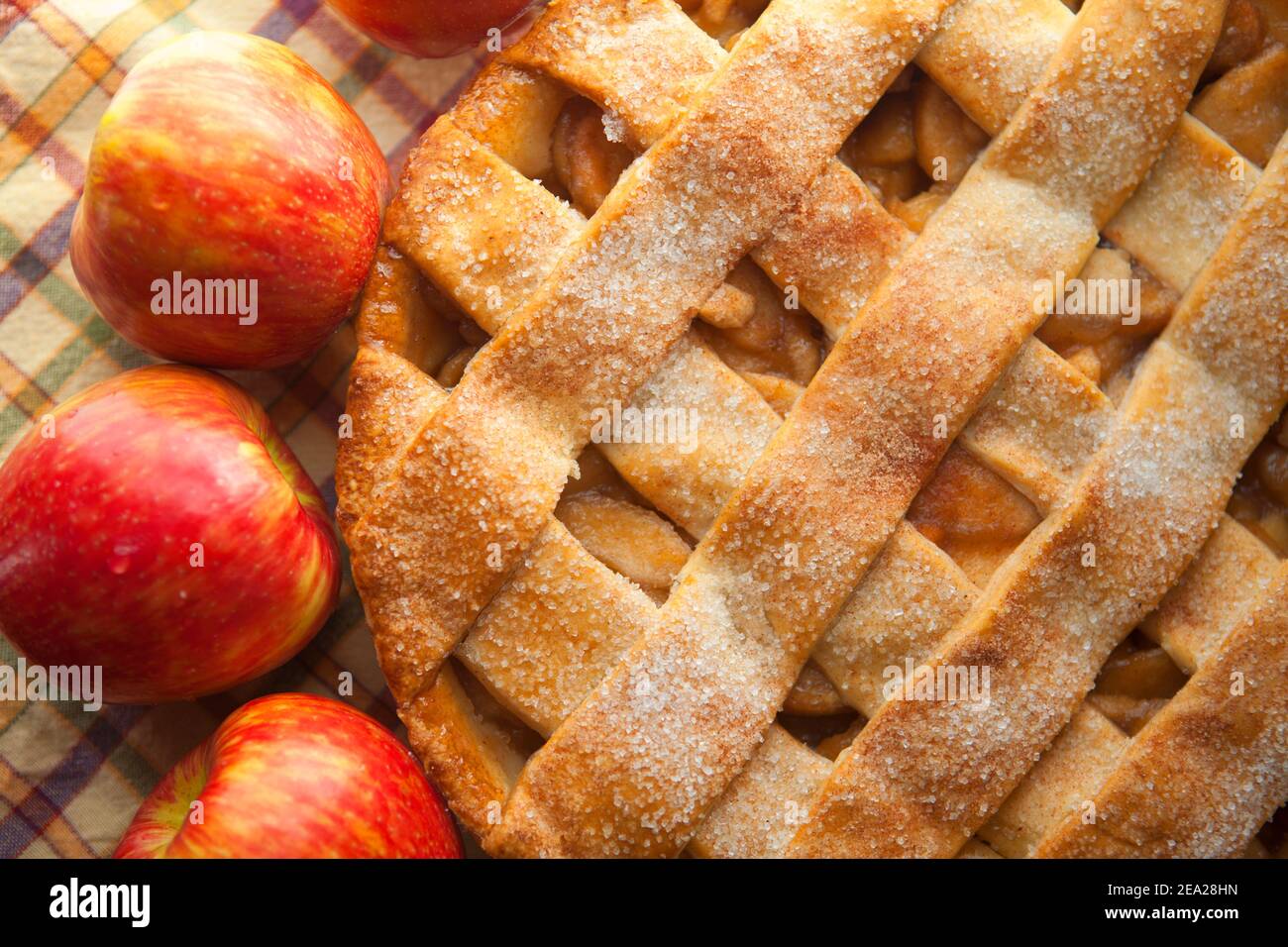 Apfelkuchen mit gitter -Fotos und -Bildmaterial in hoher Auflösung – Alamy