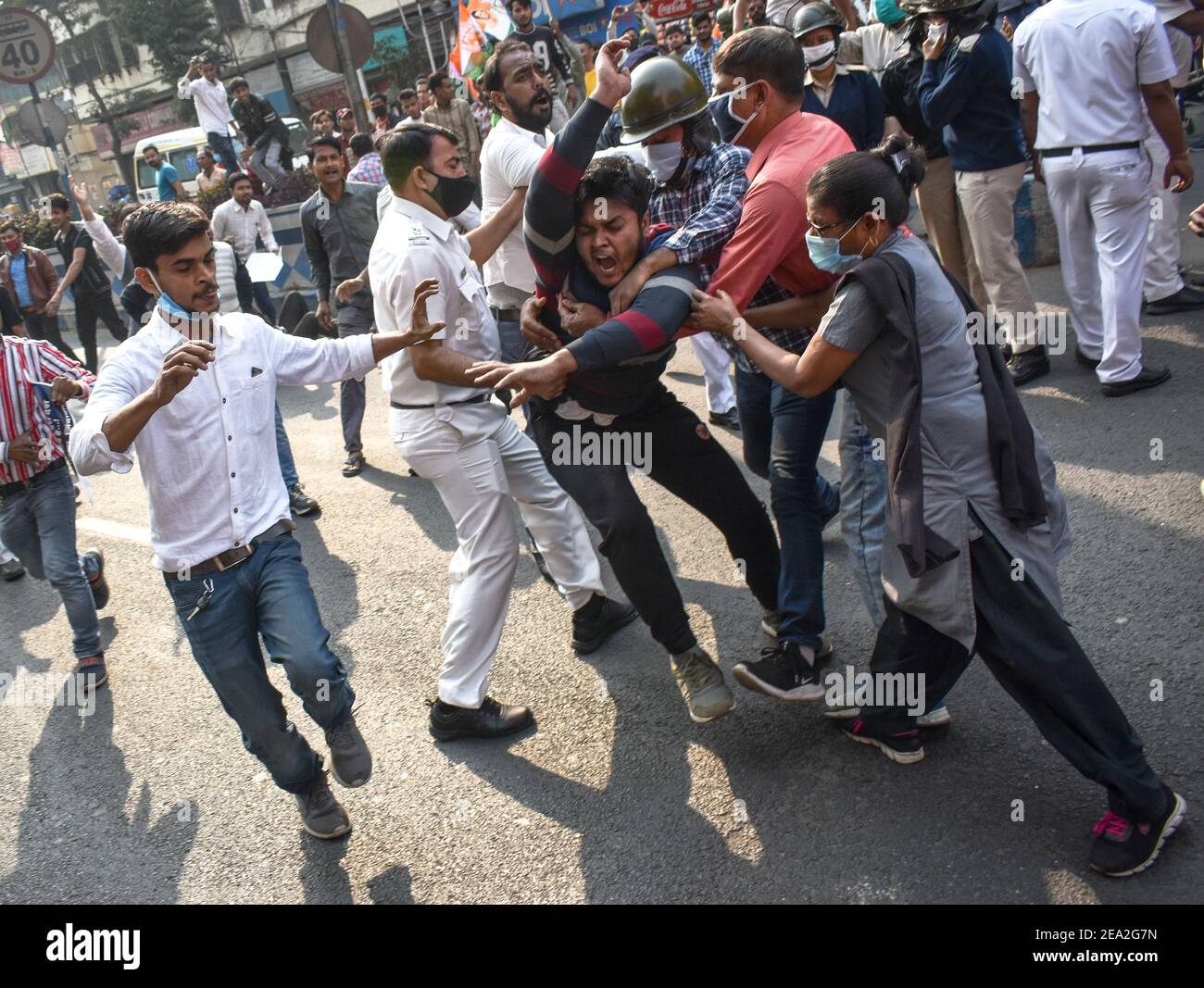 Kalkutta, Indien. Februar 2021, 06th. (2/6/2021) Mitglieder der Kongresspartei protestieren gegen die jüngsten Agrarreformen der Zentralregierung in Kalkutta, Indien. (Foto: Sudipta das/Pacific Press/Sipa USA) Quelle: SIPA USA/Alamy Live News Stockfoto