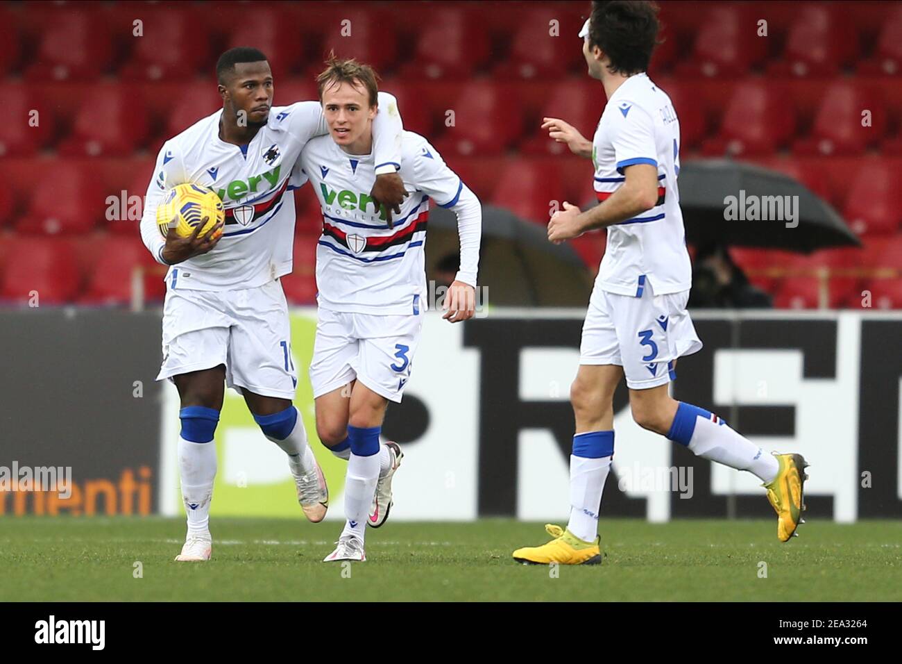 Sampdorias senegalesischer Stürmer Keita Balde feiert am 07. Februar 2021 im Ciro Vigorito Stadium, Benevento, Italien, nach einem Tor während des Serie-A-Fußballspiels zwischen Benevento und UC Sampdoria Stockfoto