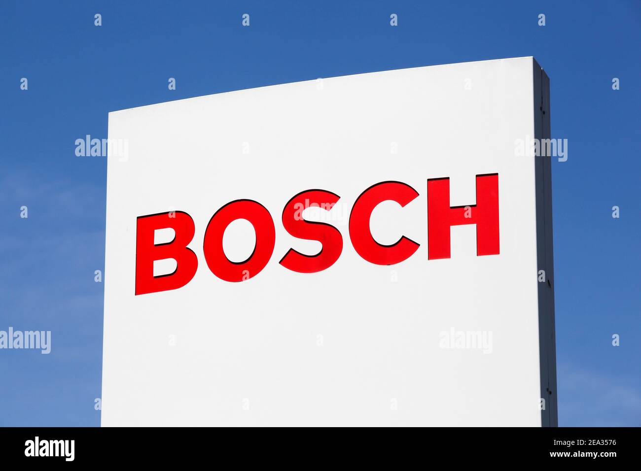 Saint Genis Laval, Frankreich - 21. Mai 2020: Bosch ist ein deutsches multinationales Ingenieur- und Elektronikunternehmen mit Sitz in Deutschland Stockfoto