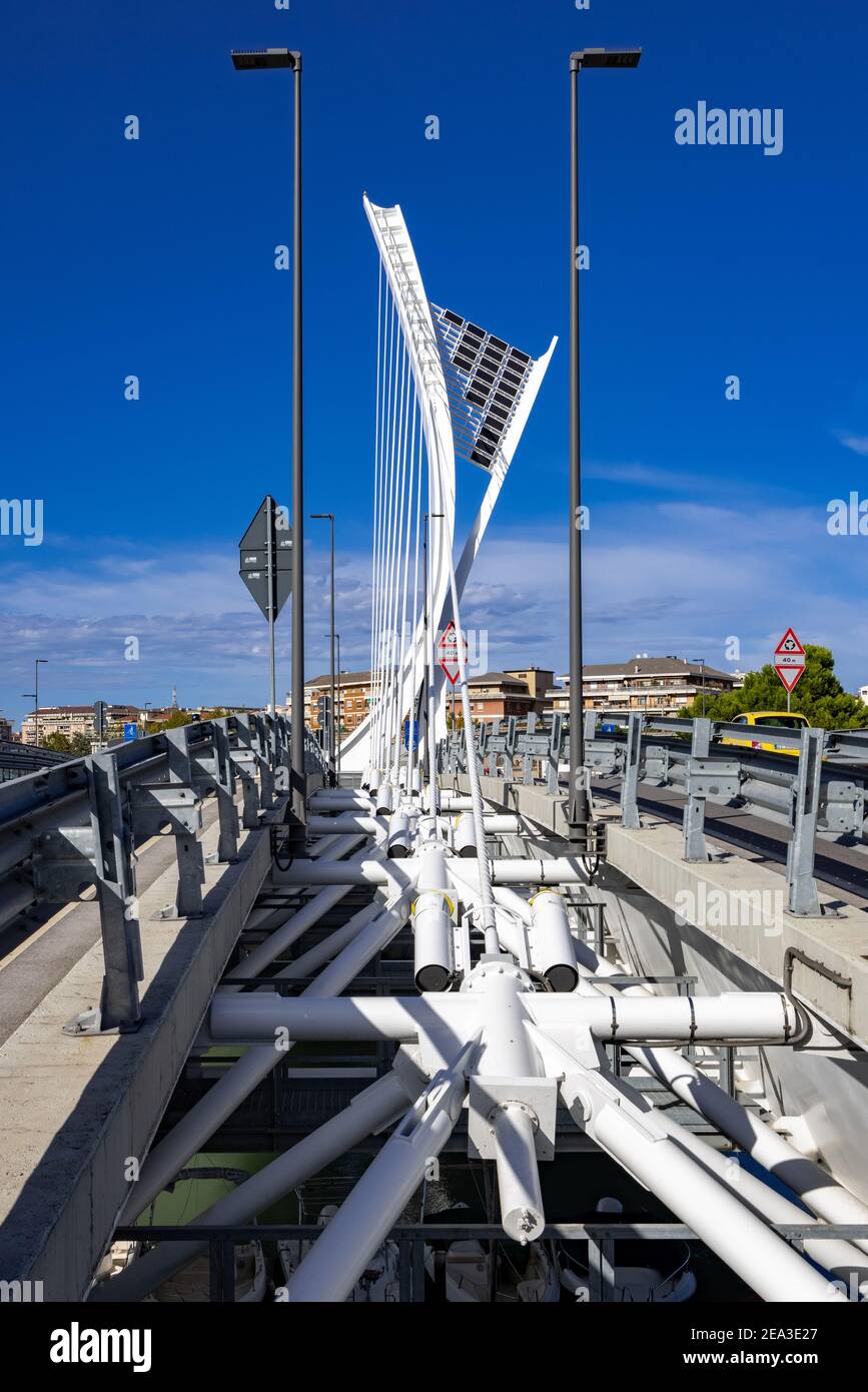Ponte Flaiano, Pescara, Italien Stockfoto