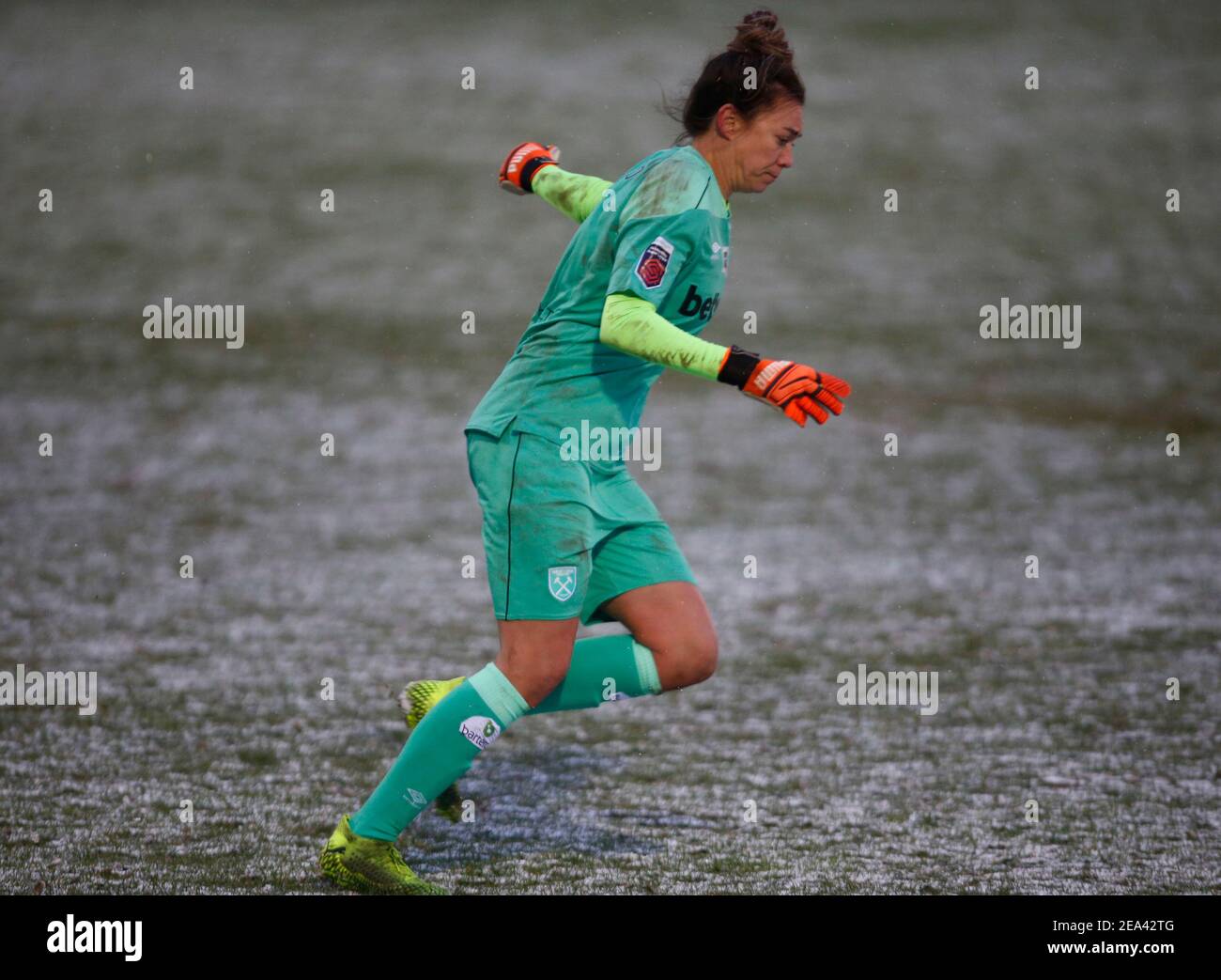 Dagenham, Großbritannien. Februar 2021, 07th. DAGENHAM, ENGLAND - FEBRUAR 07: Mackenzie Arnold von West Ham United WFC während des Barclays FA Women's Super League Spiels zwischen West Ham United Women und Bristol City am 07th. Februar 2021 im Chigwell Construction Stadium in Dagenham, England Credit: Action Foto Sport/Alamy Live News Stockfoto