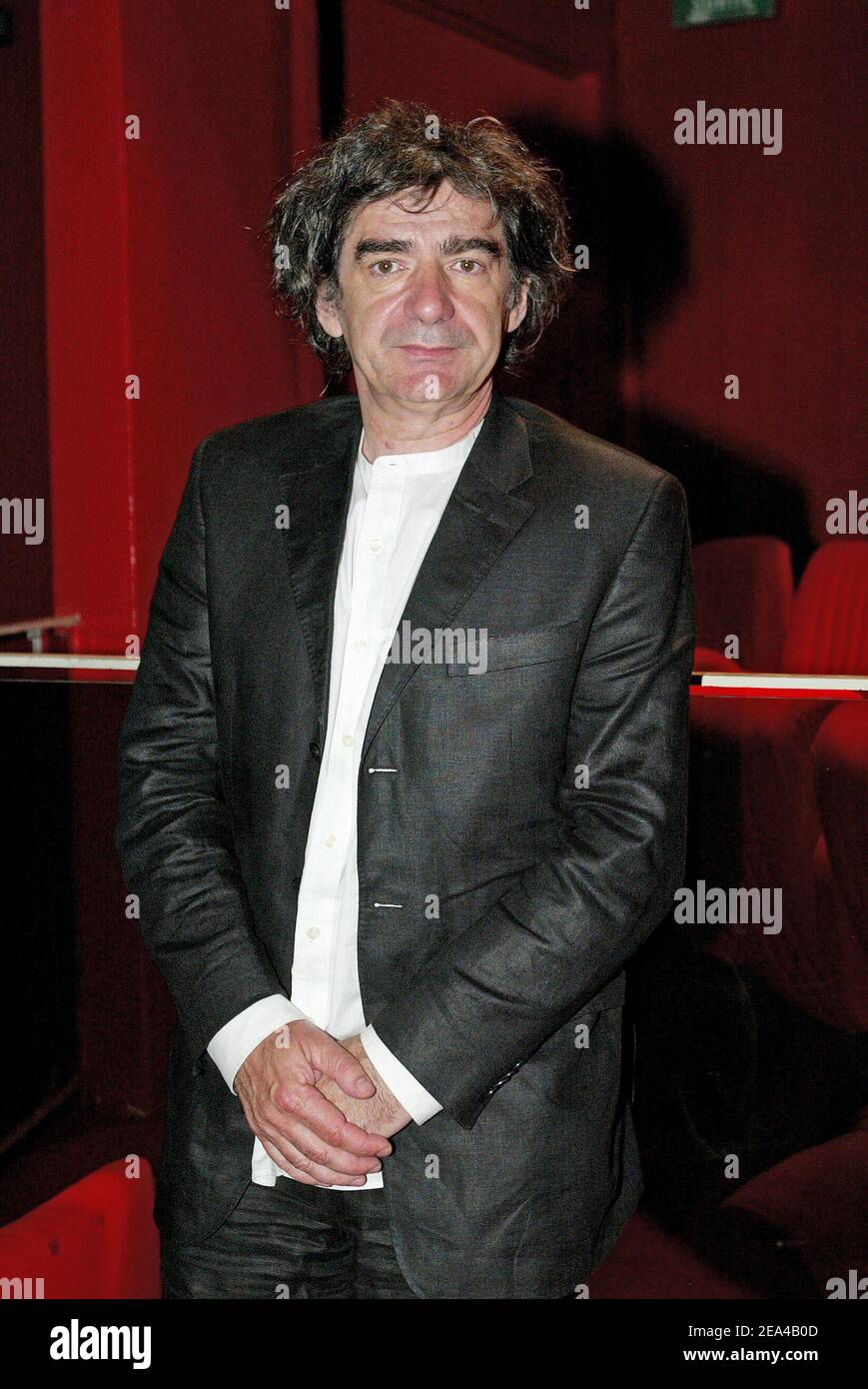 Der jugoslawische Schauspieler Miki Manojlovic, Präsident des serbischen Filmfestivals, nimmt am 8. Juni 2005 an der Eröffnung des Festivals im Espace Pierre Cardin in Paris Teil. Foto von Mehdi Taamallah/ABACA Stockfoto