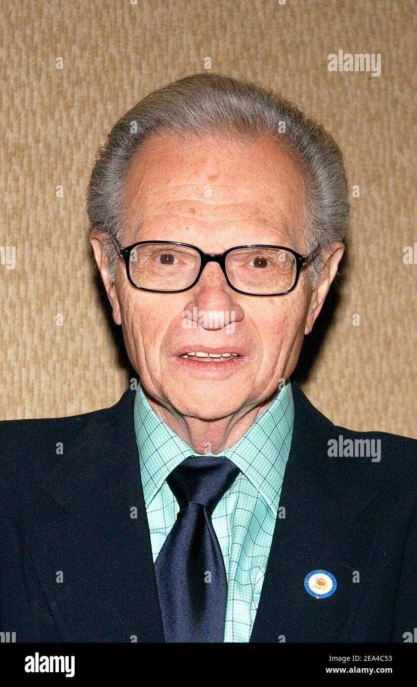 „CNN-Anker Larry King beim Mittagessen der „Väter des Jahres“ 2005, das am Dienstag, den 14. Juni 2005 im Marriott Marquis Hotel in New York stattfand. Foto von Nicolas Khayat/ABACA.' Stockfoto
