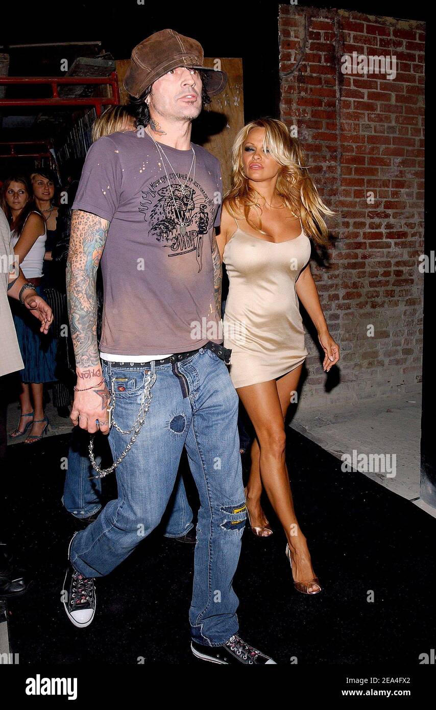Tommy Lee und Pamela Anderson nehmen an der Vorstellung von RokBar Hollywood Teil, einem Schwesterstandort von Rokbar Miami in Florida. Los Angeles, 30. Juni 2005. Foto von Lionel Hahn/ABACAPRESS.COM Stockfoto