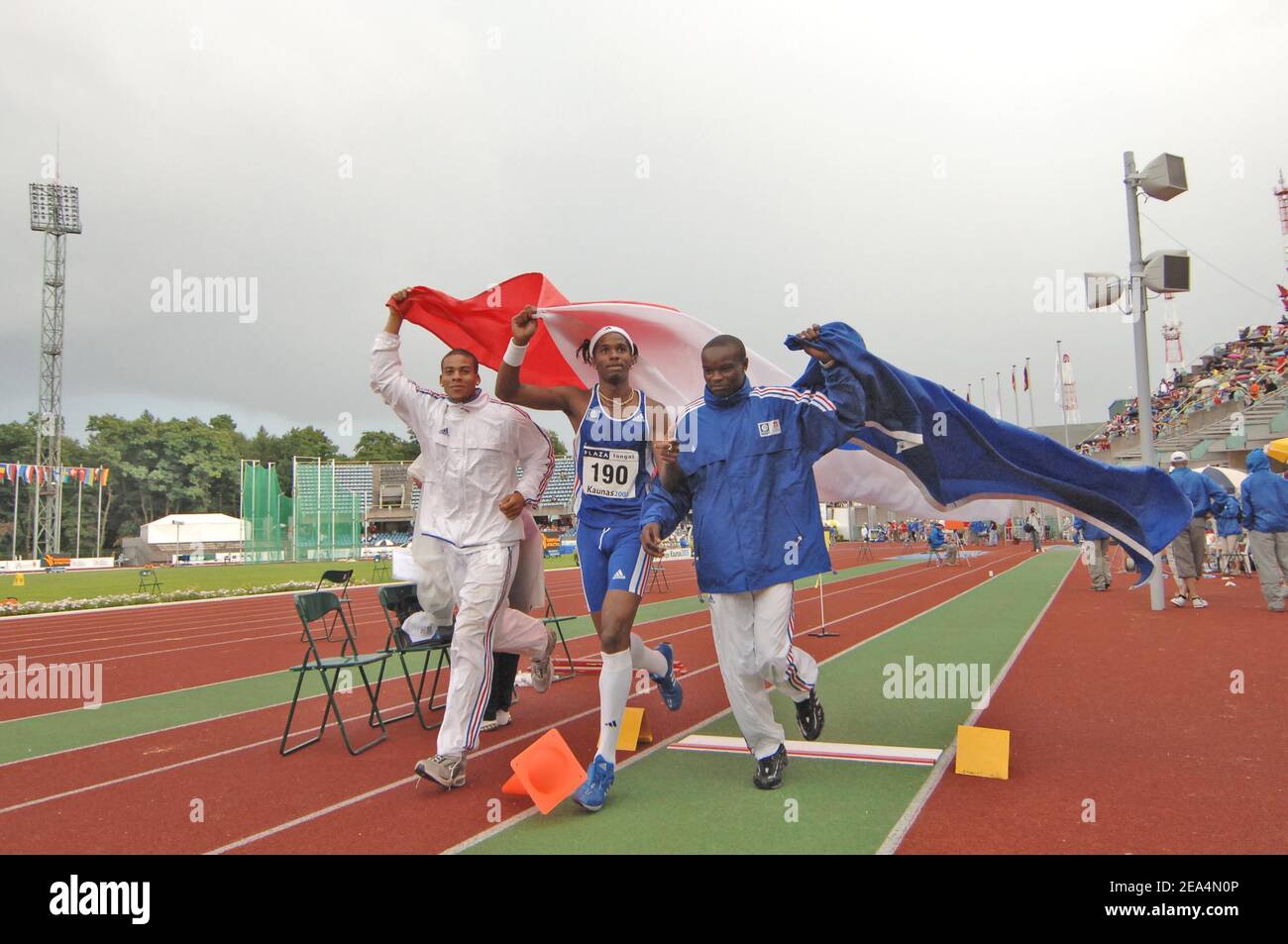 Der französische Athlet Stevens Marie-Sainte, Goldmedaille auf Weitsprung-Männer, bei den Leichtathletik-Junioren-Europameisterschaften in Kaunas, Litauen, am 24. Juli 2005. Foto von Stephane Kempinaire/Cameleon/ABACAPRESS.COM Stockfoto