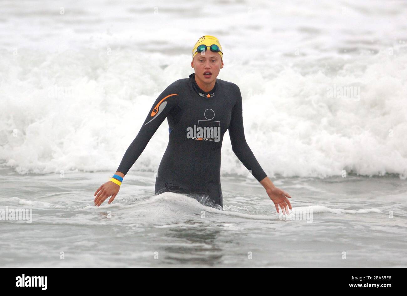 Estella Warren nimmt am 25th. September 2005 am jährlichen Nautica Malibu Triathlon 19th Teil, um der Elizabeth Glaser Pediatric AIDS Foundation, Zuma Beach, Malibu, Los Angeles zu nutzen. Foto von Lionel Hahn/ABACAPRESS.COM Stockfoto