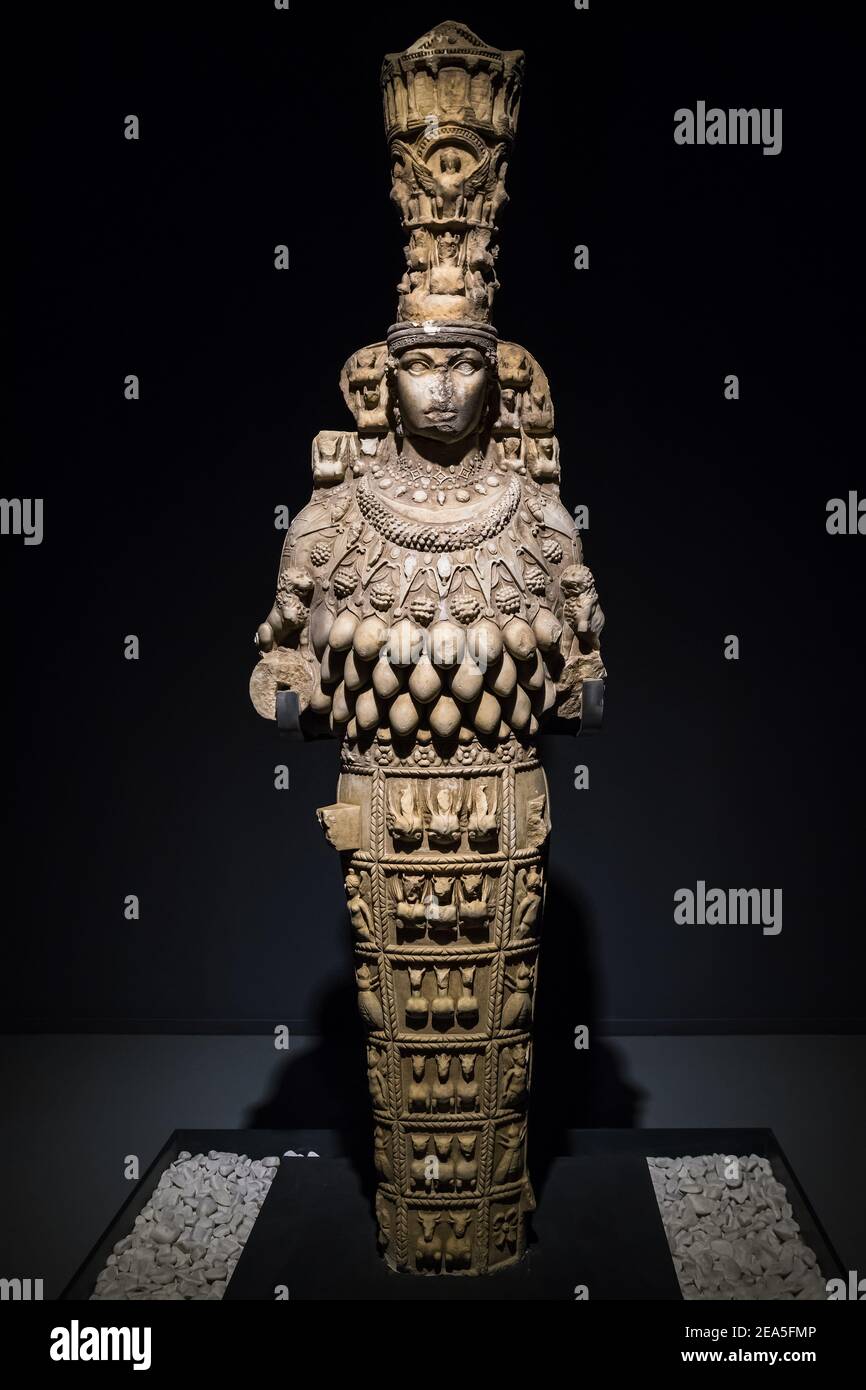 Statue von Artemis im archäologischen Museum von Ephesus in Selcuk, Türkei. Stockfoto