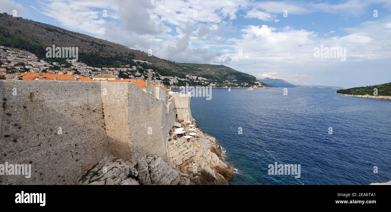 Spektakuläre Aussicht auf den Hafen von dubrovnik, kroatien, wo Thronspiel gefilmt wurde - Landung des Königs Stockfoto