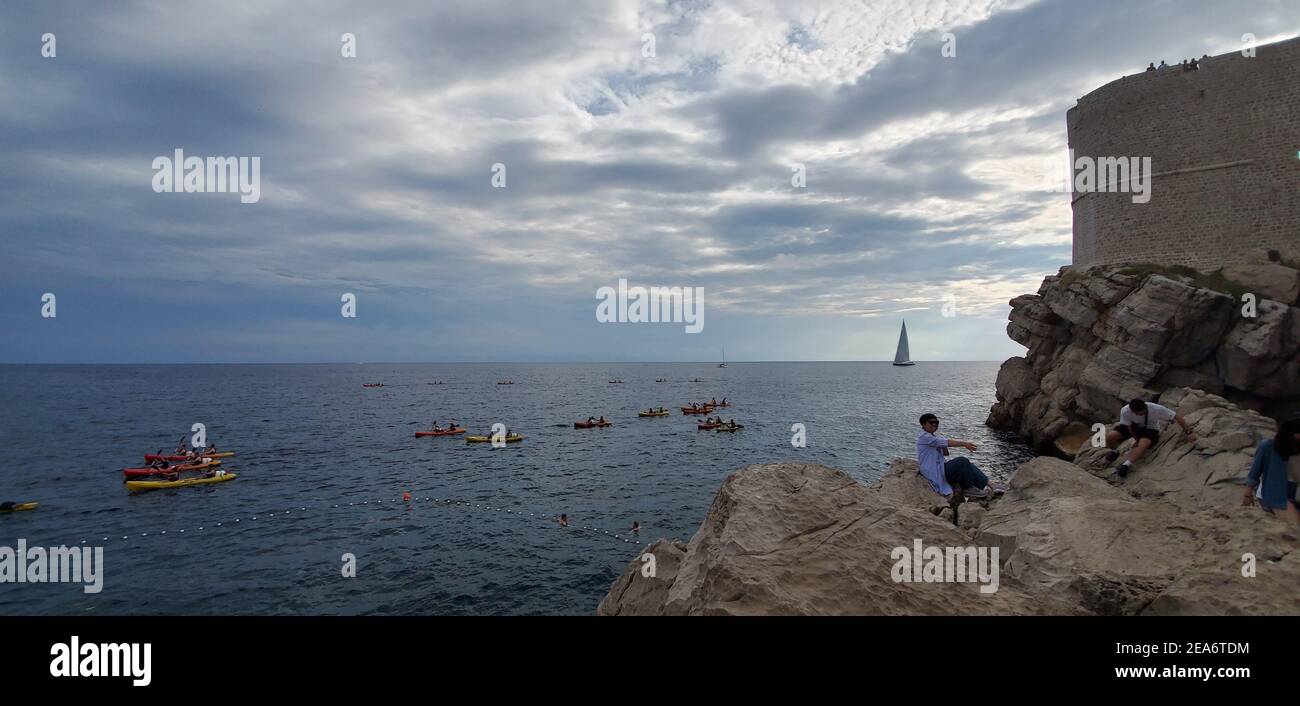 Spektakuläre Aussicht auf den Hafen von dubrovnik, kroatien, wo Thronspiel gefilmt wurde - Landung des Königs Stockfoto