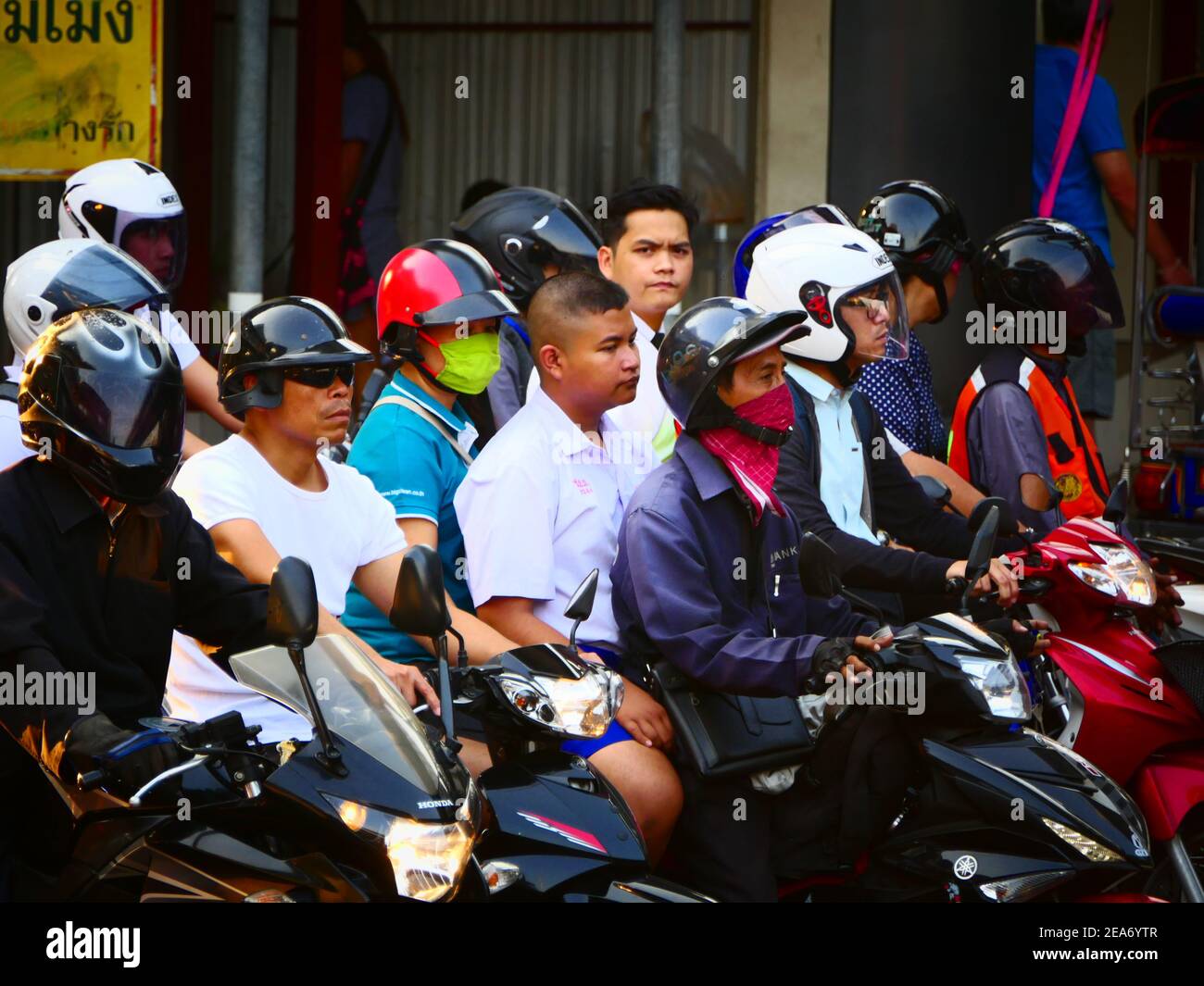 Bangkok Innenstadt geschäftigen Rush Hour Pendlerverkehr Thailand Stockfoto