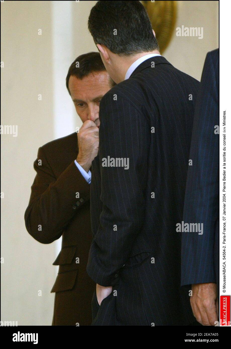 © Mousse/ABACA. 54564-2. Paris-Frankreich, 07. Januar 2004. Pierre Bedier a la Soritie du conseil des Ministres. Stockfoto