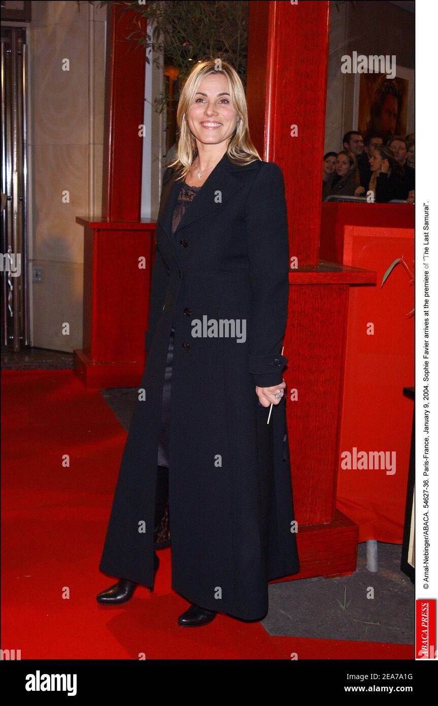 © Arnal-Nebinger/ABACA. 54627-36. Paris-Frankreich, 9. Januar 2004. Sophie Favier kommt zur Premiere von The Last Samurai. Stockfoto