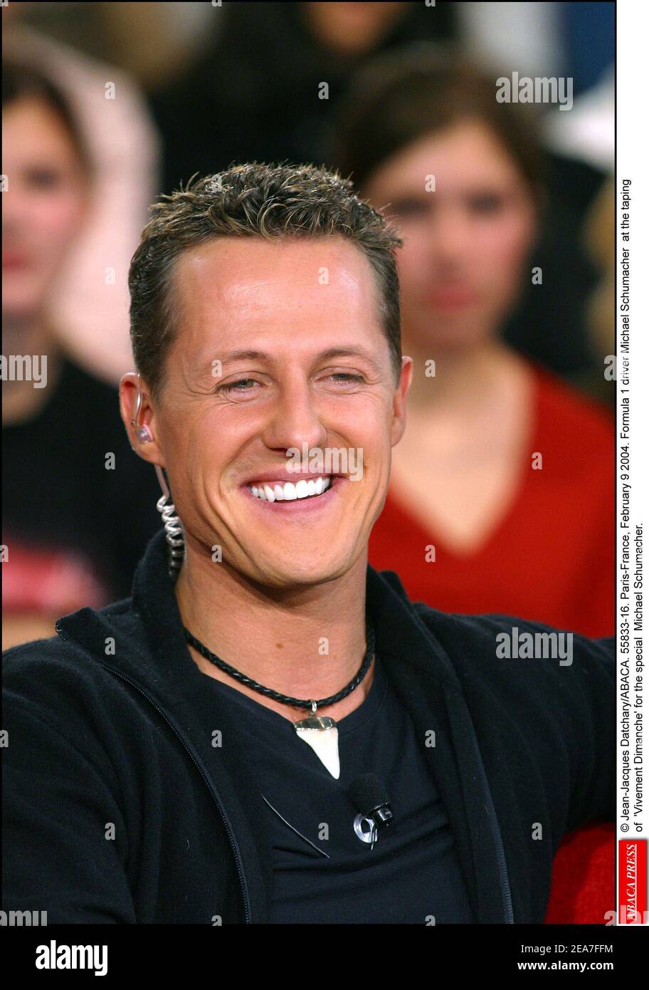 © Jean-Jacques Datchary/ABACA. 55833-16. Paris-Frankreich, Februar 9 2004. Formel-1-Fahrer Michael Schumacher beim Taping von 'Vivement Dimanche' für den Special Michael Schumacher. Stockfoto