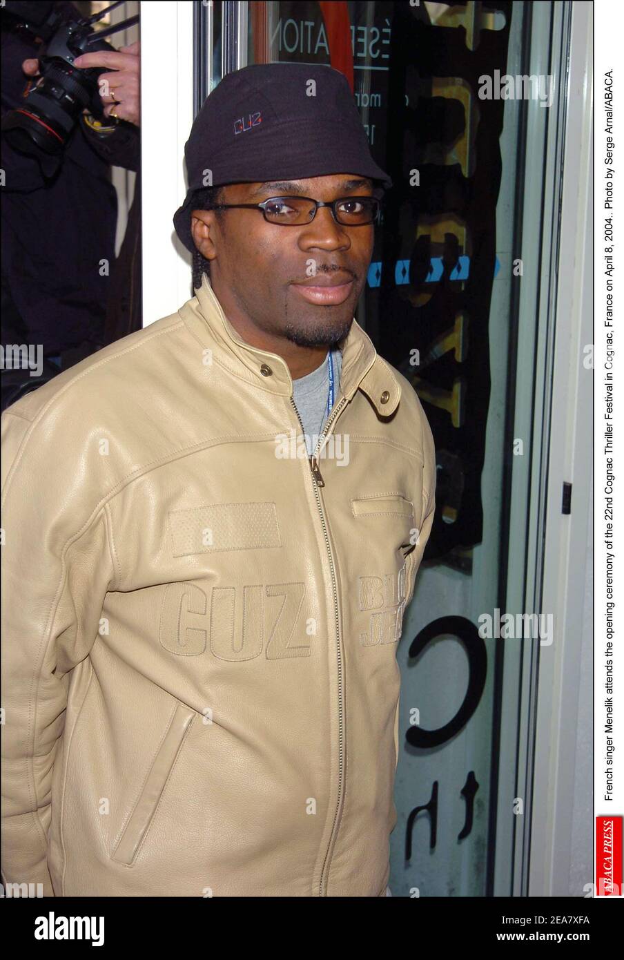 Die französische Sängerin Menelik nimmt an der Eröffnungsfeier des Cognac Thriller Festivals 22nd in Cognac, Frankreich, am 8. April 2004 Teil. Foto von Serge Arnal/ABACA. Stockfoto