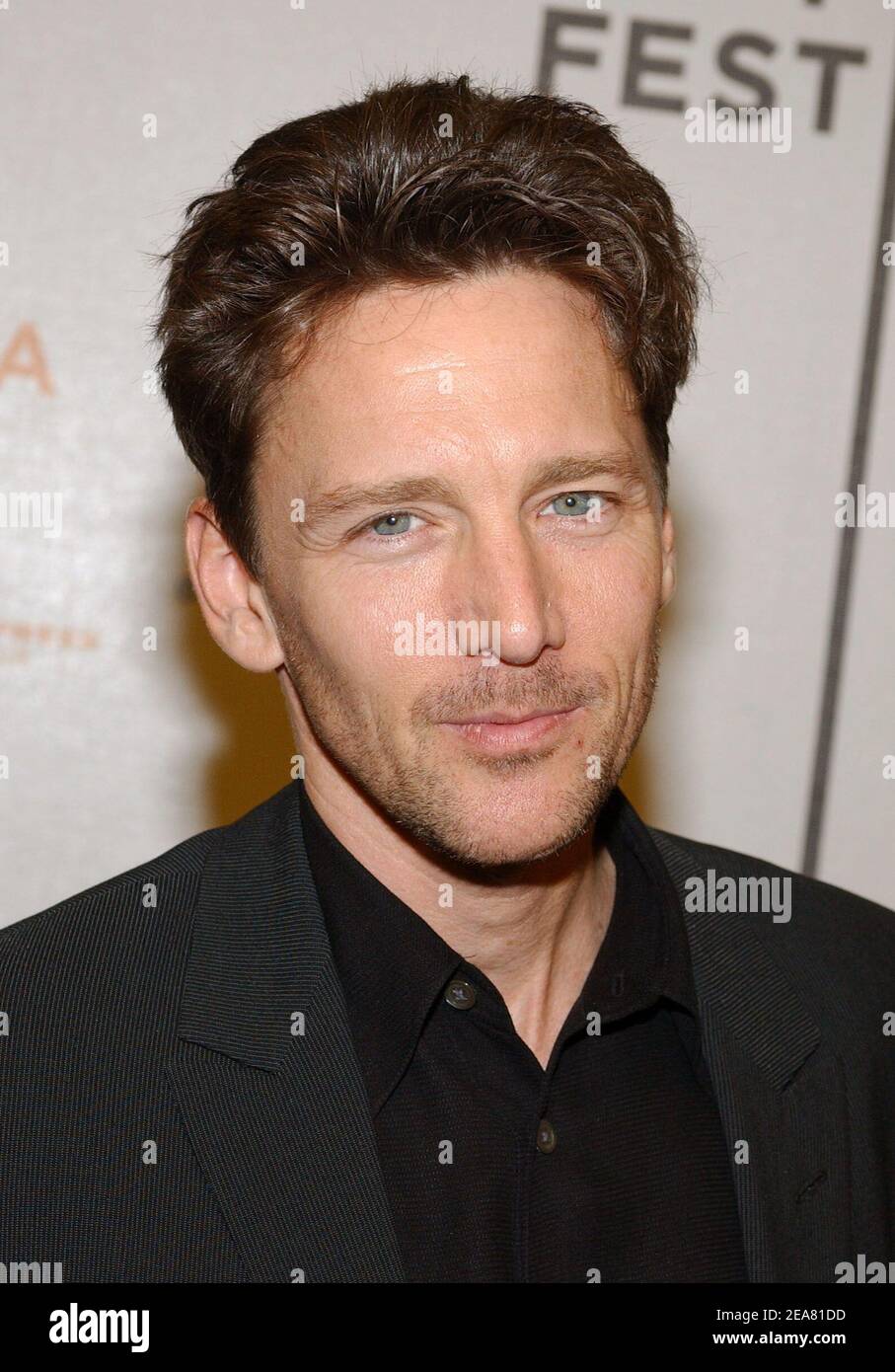 Das Cast-Mitglied Andrew McCarthy kommt bei der Perfectly Honest Premiere 2B, Teil des Tribeca Film Festivals 2004, das am Sonntag, den 2. Mai 2004 an der Pace University in New York stattfand. (Im Bild: Andrew McCarthy). Foto von Nicolas Khayat/ABACA. Stockfoto