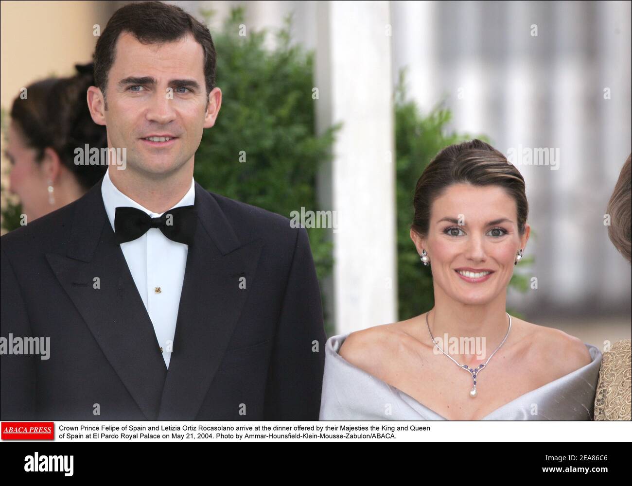 Kronprinz Felipe von Spanien und Letizia Ortiz Rocasolano kommen am 21. Mai 2004 zum Abendessen ihrer Majestäten, dem König und der Königin von Spanien, im Königspalast El Pardo an. Foto von Ammar-Hounsfield-Klein-Mousse-Zabulon/ABACA. Stockfoto