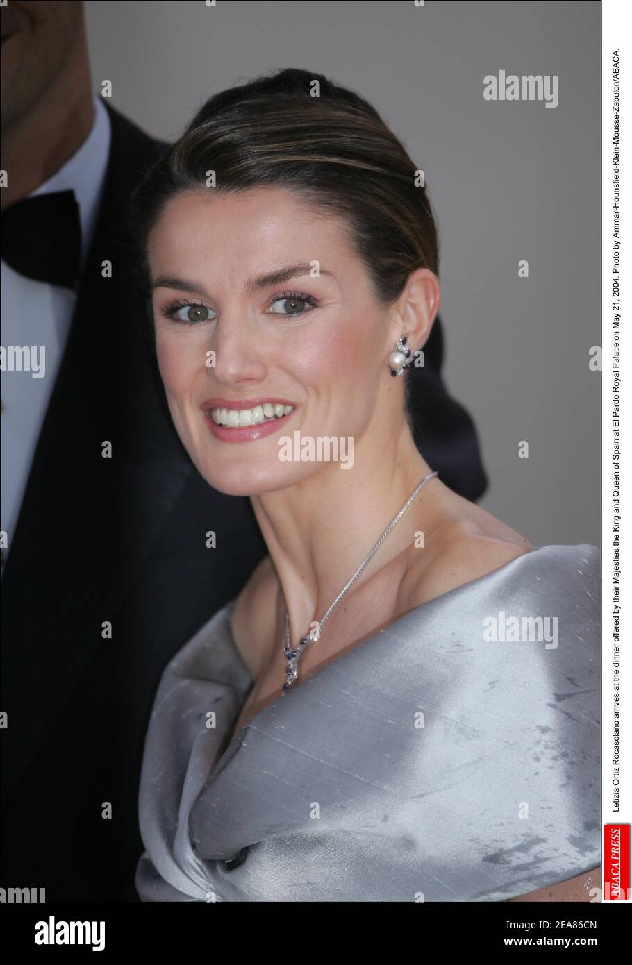 Letizia Ortiz Rocasolano kommt am 21. Mai 2004 zum Abendessen ihrer Majestäten, dem König und der Königin von Spanien, im Königspalast El Pardo an. Foto von Ammar-Hounsfield-Klein-Mousse-Zabulon/ABACA. Stockfoto