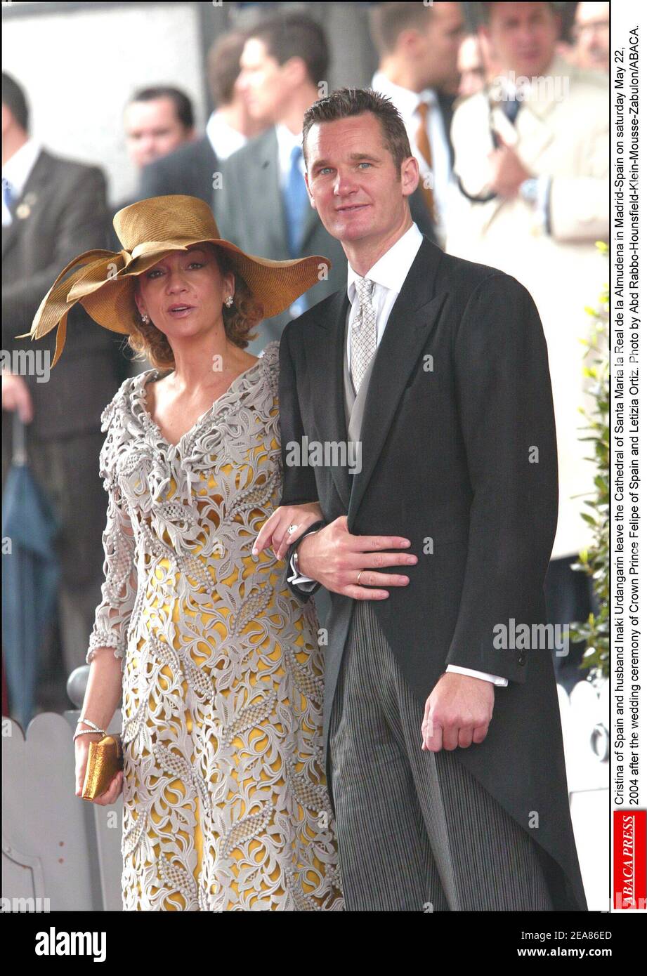 Cristina von Spanien und Ehemann Inaki Urdangarin verlassen die Kathedrale von Santa Maria la Real de la Almudena in Madrid-Spanien am samstag, 22. Mai 2004 nach der Trauung von Kronprinz Felipe von Spanien und Letizia Ortiz. Foto von Abd Rabbo-Hounsfield-Klein-Mousse-Zabulon/ABACA. Stockfoto