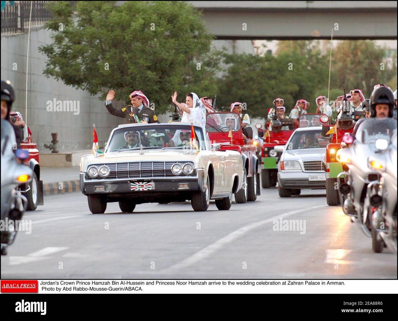 Jordaniens Kronprinz Hamzah bin Al-Hussein und Prinzessin Noor Hamzah kommen zur Hochzeitsfeier im Zahran Palast in Amman. Foto von Abd Rabbo-Mousse-Guerin/ABACA. Stockfoto