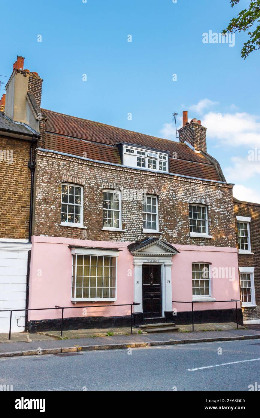 Pond House, ein denkmalgeschütztes georgianisches Gebäude in West Hill, Highgate Village, London N6, Großbritannien Stockfoto