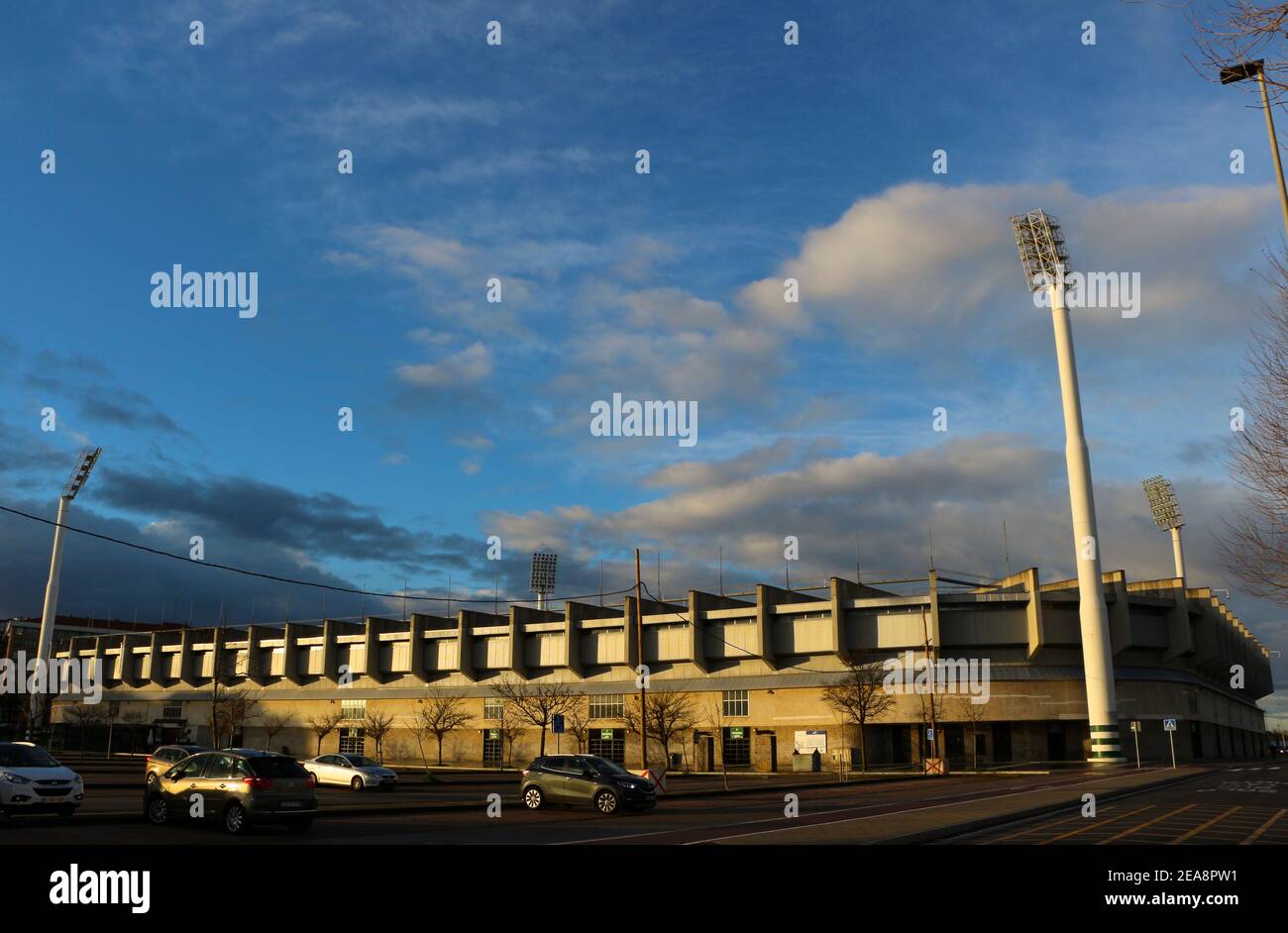 Real Racing Football Club Stadion eröffnet am 20th. August 1988 in der frühen Morgensonne Sardinero Santander Cantabria Spanien Stockfoto