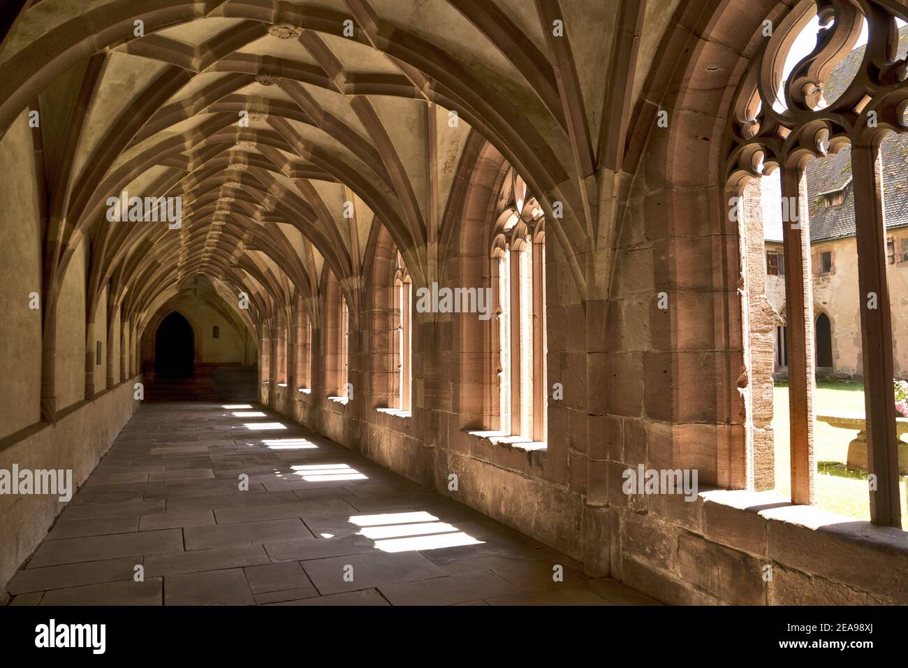 Kloster Alpirsbach von innen: Ehemaliges Kloster und Seminar in Alpirsbach in Baden-Württemberg. Stockfoto