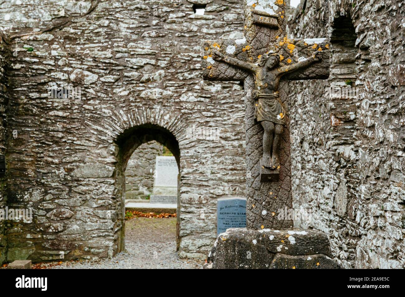 Kreuzigung Christi. Klosteranlage Monasterboice. Drogheda, County Louth, Irland, Europa Stockfoto