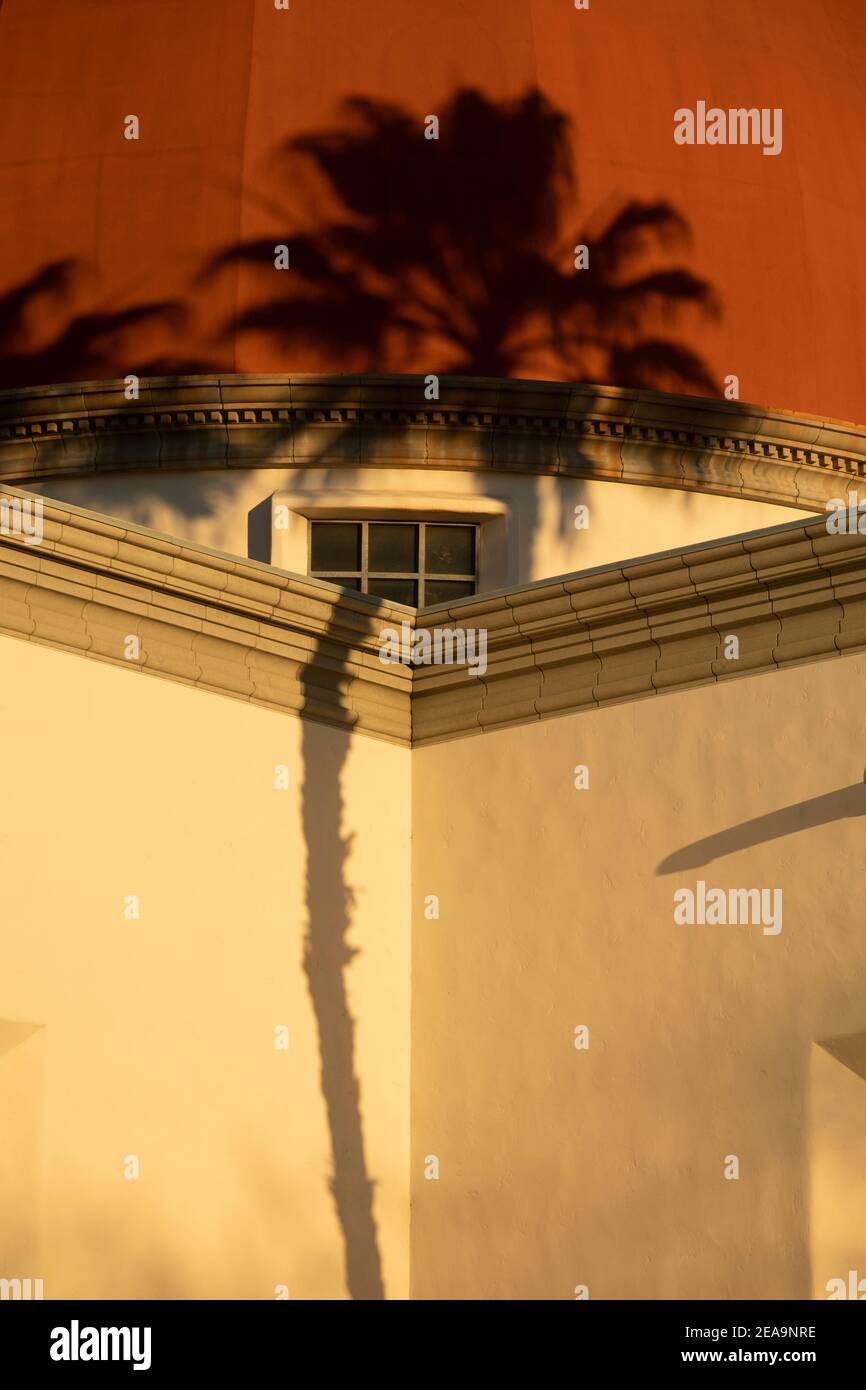 Blick auf die historische Missionskirche der spanischen Kolonialzeit in San Juan Capistrano, Kalifornien, USA. Stockfoto