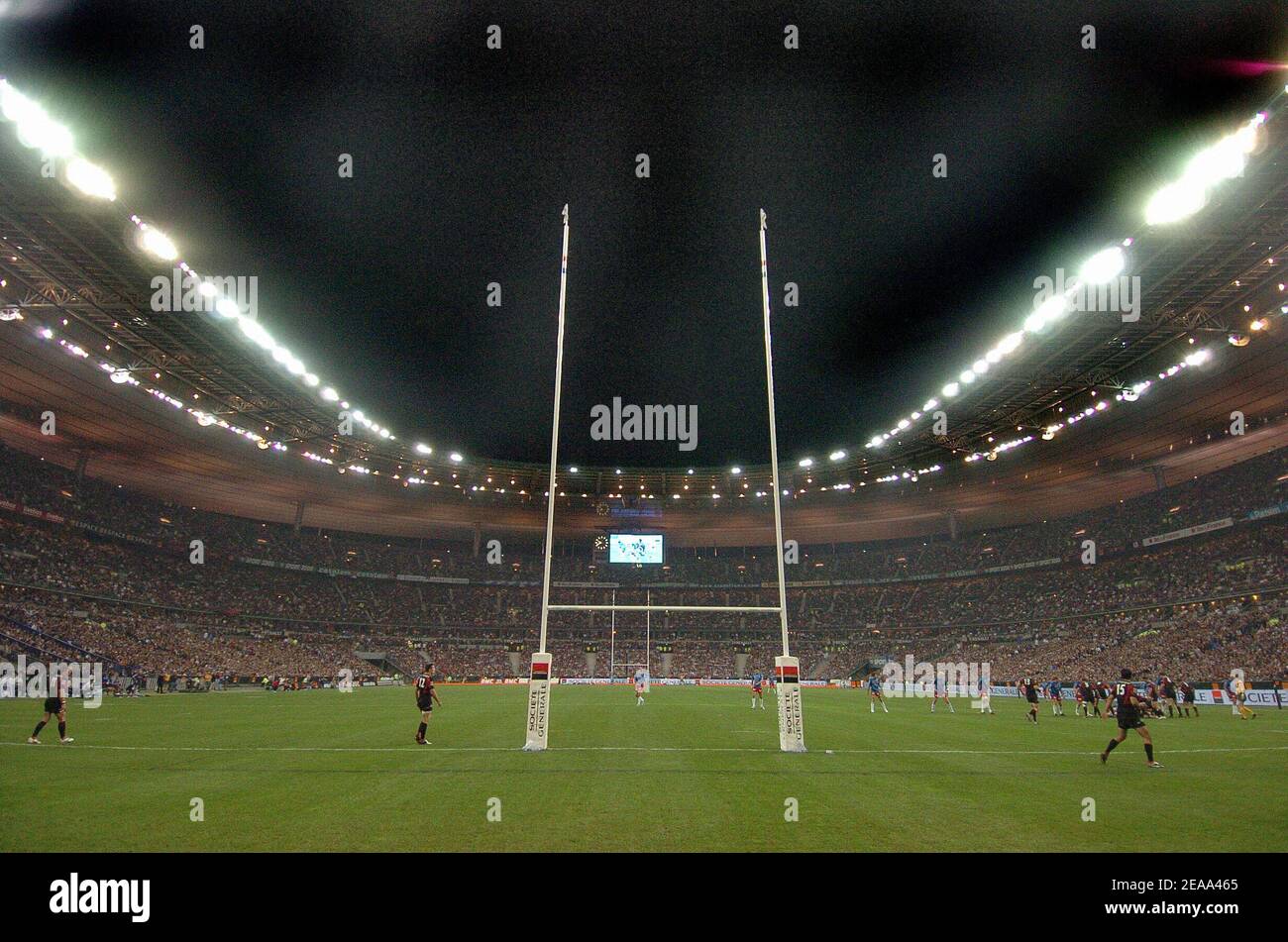 Gesamtansicht der Menge während des neunten Tages der TOP 14 gewann Stade Francais 29/15 gegen Stade Toulousain, es war ein Weltrekord im Rugby mit 79502 Zuschauern im Stade de France Stadion, in Saint Denis, Frankreich, am 15. oktober 2005. Foto von Christophe Guibbaud/CAMELEON/ABACAPRESS.COM Stockfoto